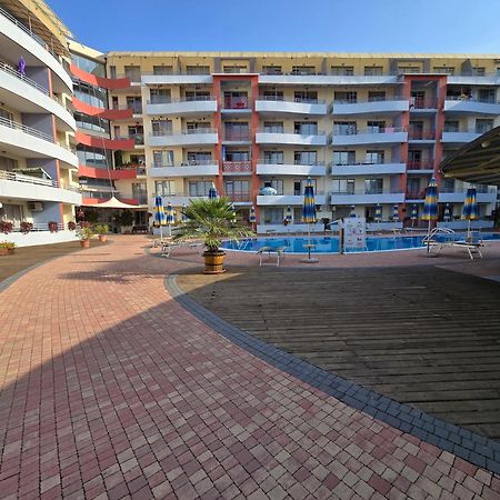 Apartment In Central Plaza Slăntjev Brjag Exteriör bild
