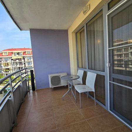 Apartment In Central Plaza Slăntjev Brjag Exteriör bild