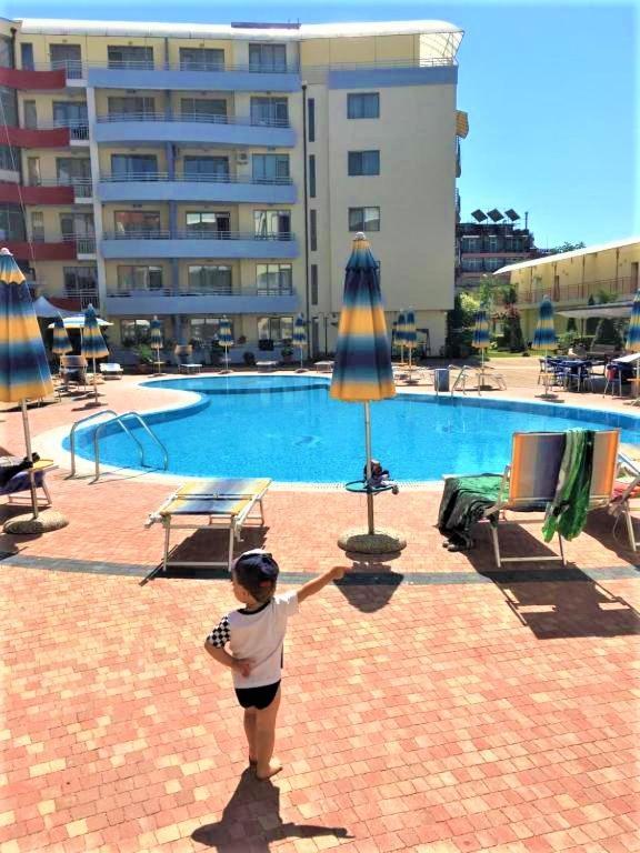 Apartment In Central Plaza Slăntjev Brjag Exteriör bild