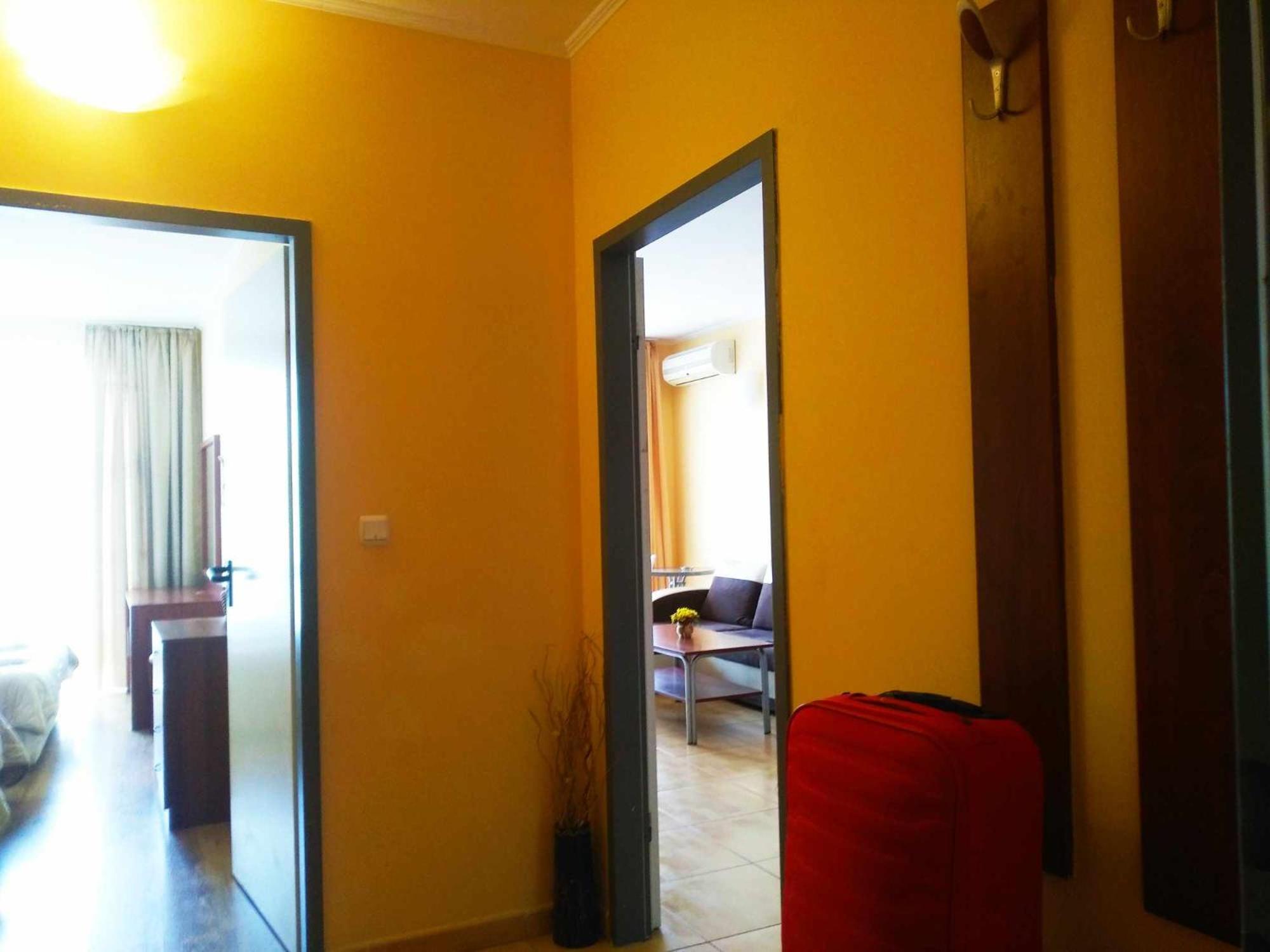 Apartment In Central Plaza Slăntjev Brjag Exteriör bild