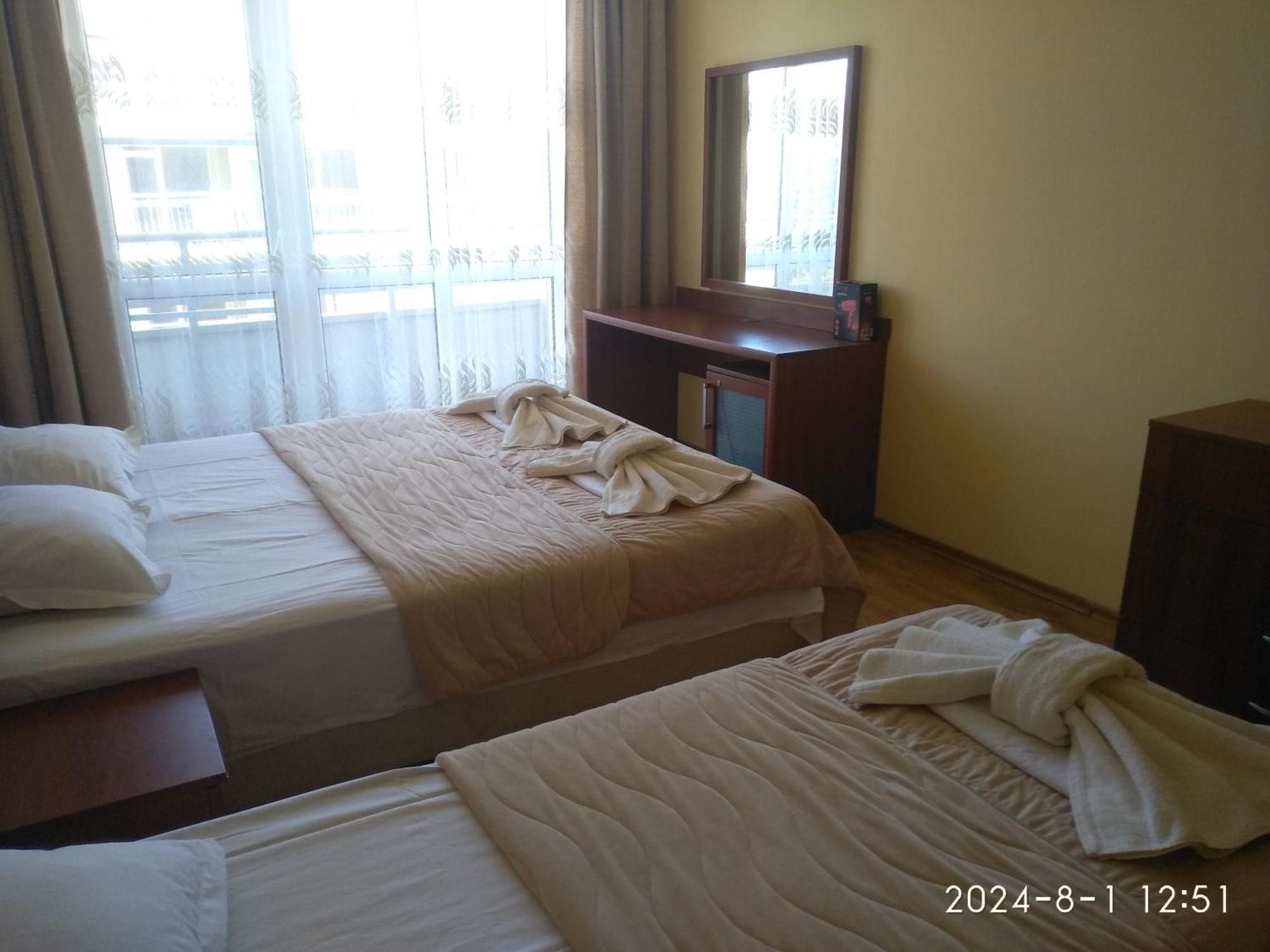 Apartment In Central Plaza Slăntjev Brjag Exteriör bild