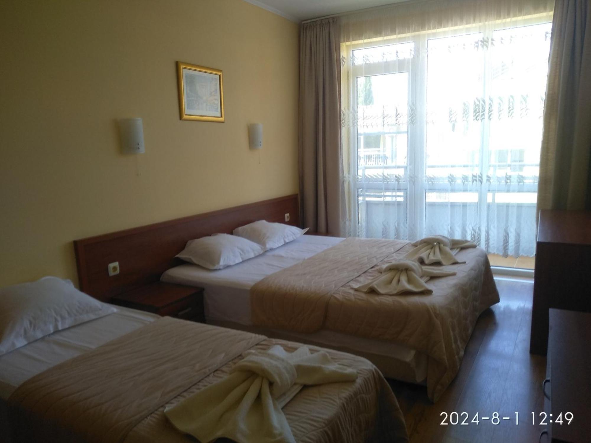 Apartment In Central Plaza Slăntjev Brjag Exteriör bild
