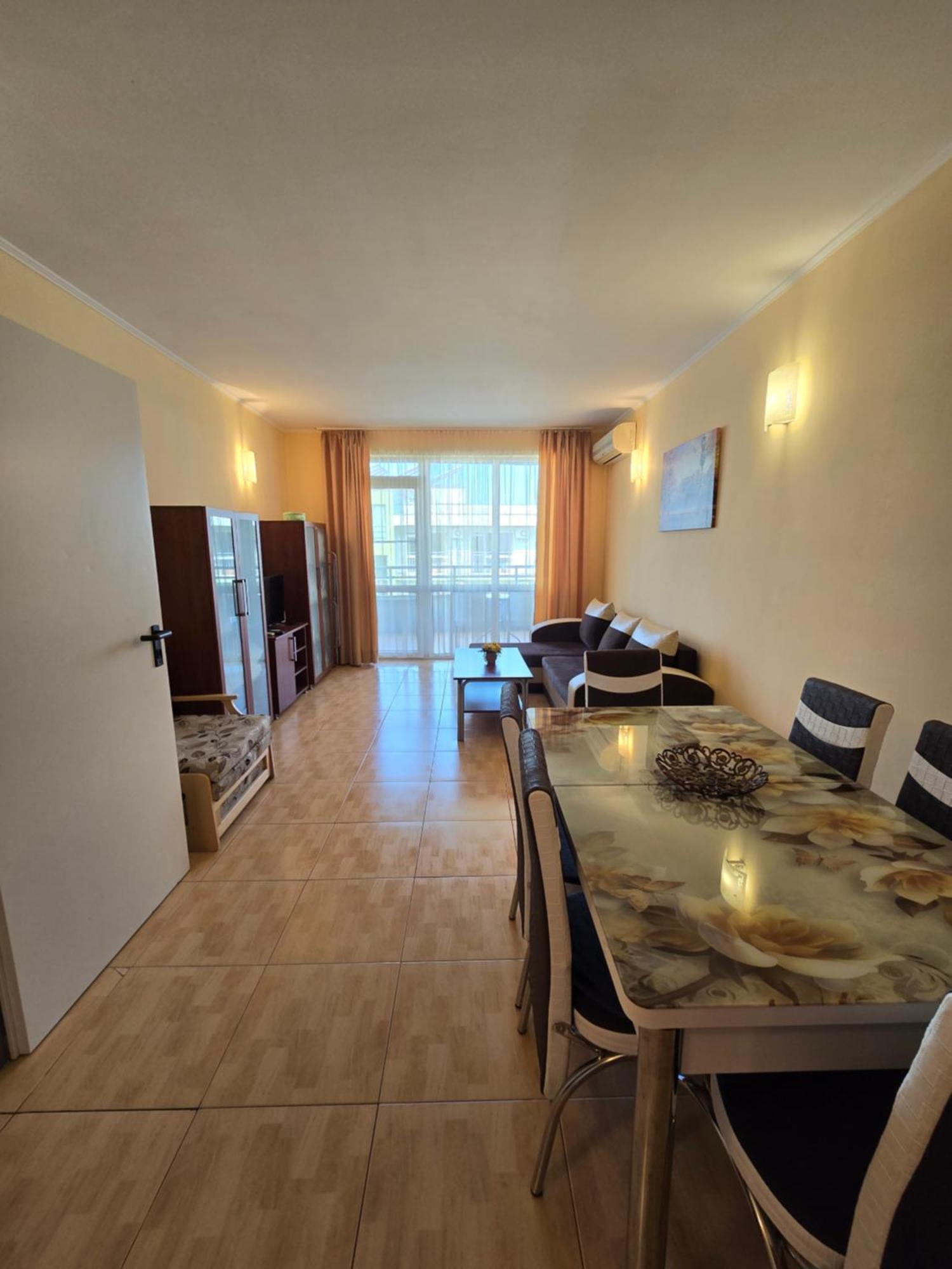 Apartment In Central Plaza Slăntjev Brjag Exteriör bild