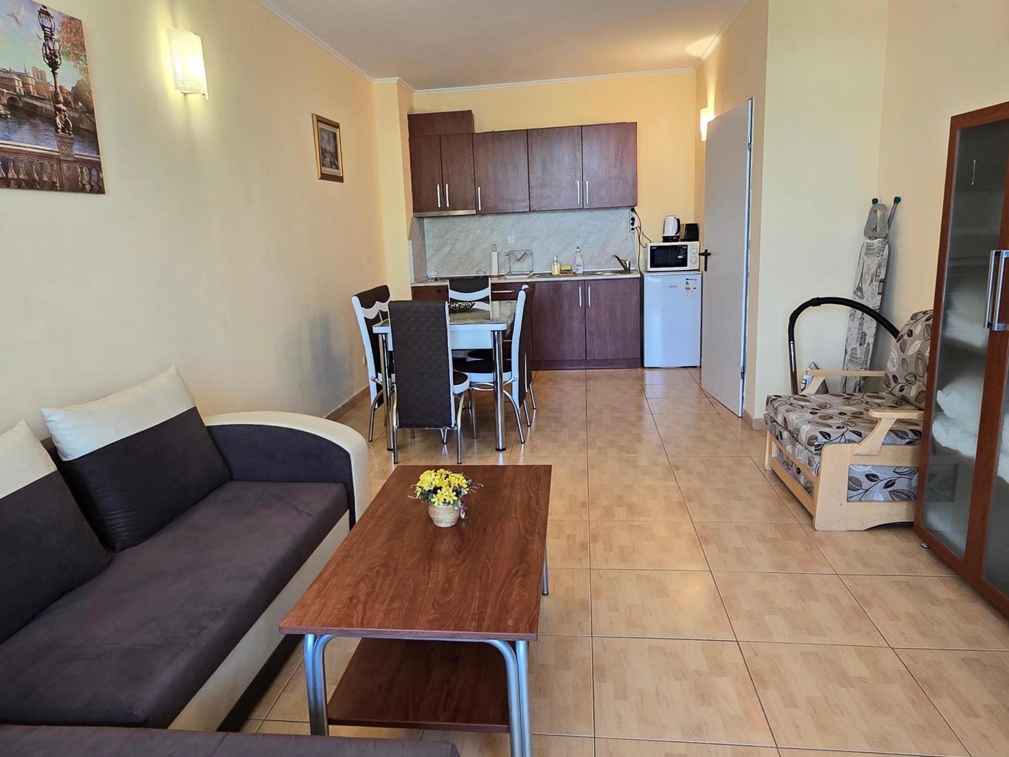 Apartment In Central Plaza Slăntjev Brjag Exteriör bild